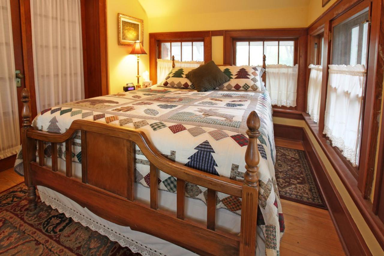 קודי Robins Nest Bed & Breakfast מראה חיצוני תמונה